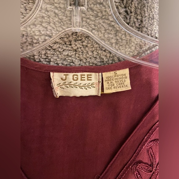 Boho Vintage Burgundy Maxi Dress - 36 inch length from waist to hem. 80s vintage - Picture 8 of 13